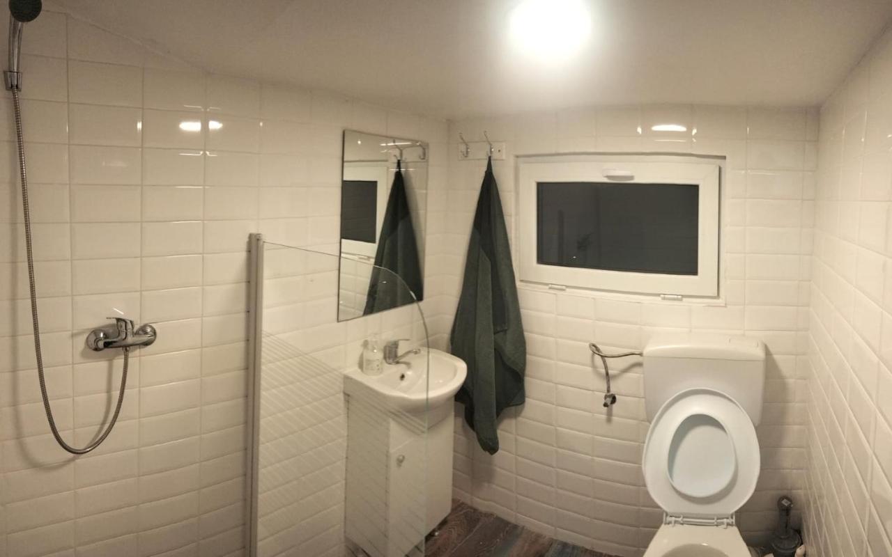 Doi Iepuri Apartment Azuga Luaran gambar